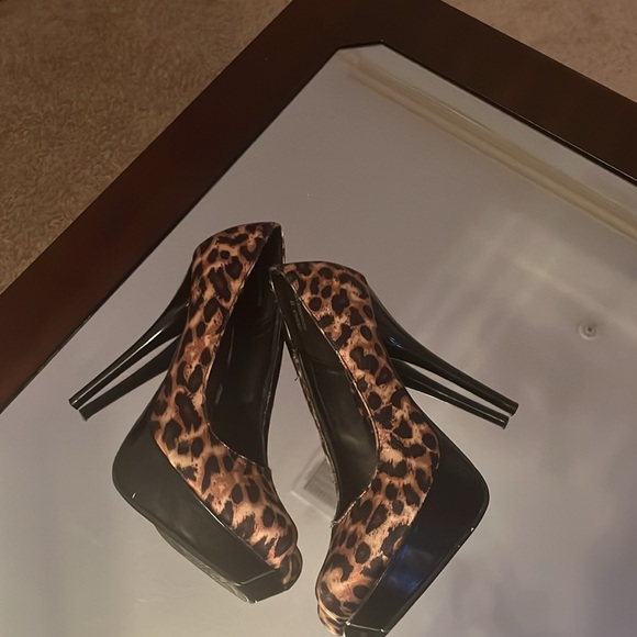 GORGFABULUS HIGH HEELS - Picture 9 of 11